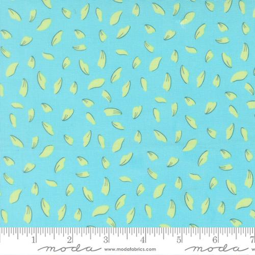 Honeyed Horizon - Scattered Leaves, Sky - 47013 19