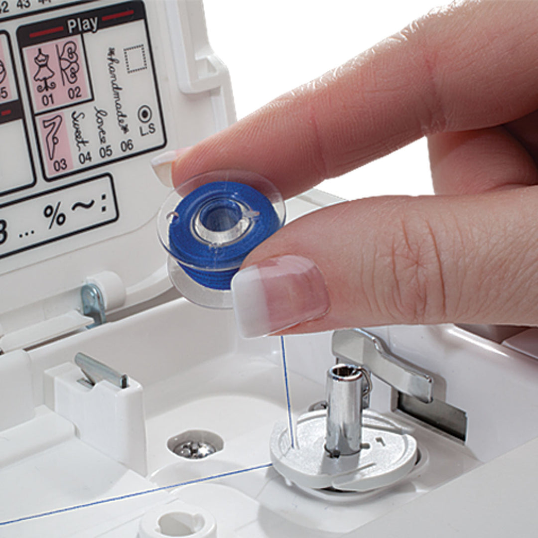 Janome Memory Craft 9850 - Sewing and Embroidery Combo