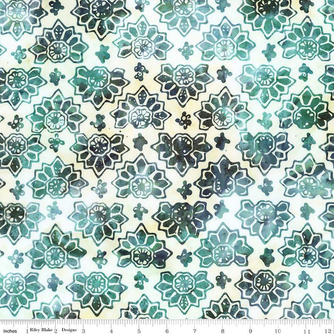 Batiks Kalinda - Lagoon Beach, Cream - BT23481-285 - Expressions Batiks