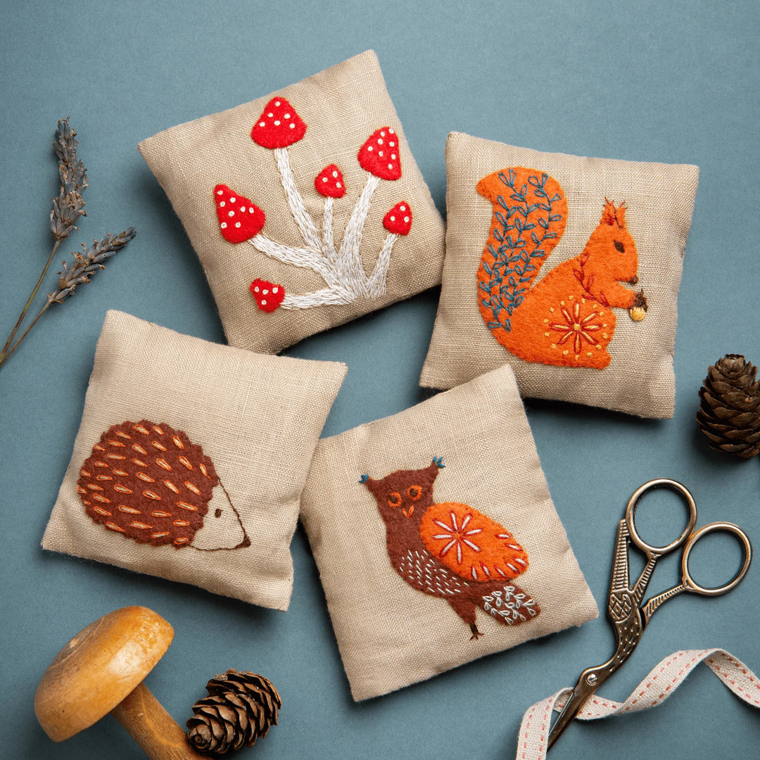 Kit # 8044K - Embroidery Lavender Bags - Woodland