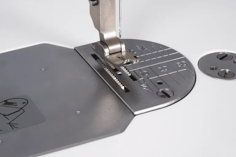 Janome HD9QC Professional