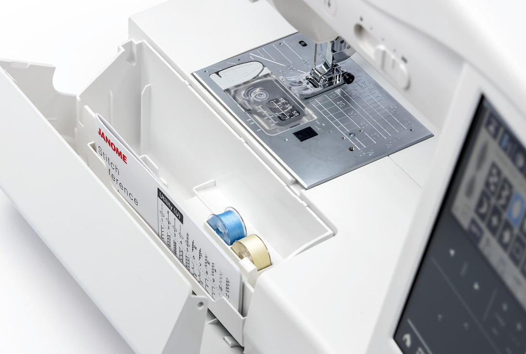 Janome MC1000 - Sewing Machine and Embroidery Combo