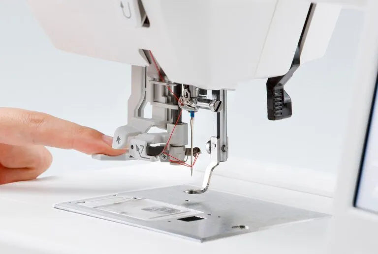 Janome MC100E - Machine Embroidery