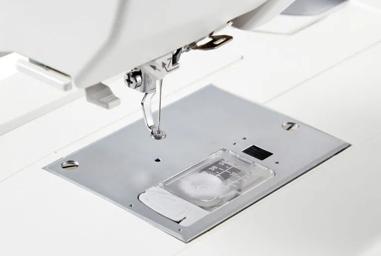 Janome MC100E - Machine Embroidery