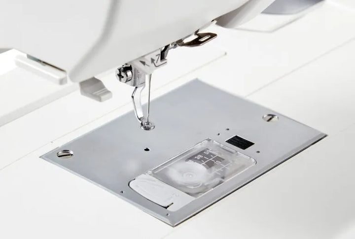 Janome MC100E - Machine Embroidery
