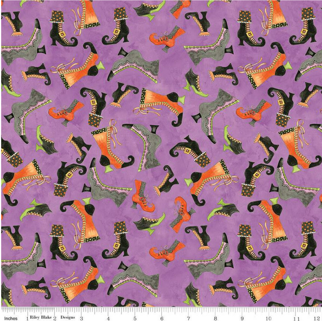 Ghoul Friends - Boots Toss, Purple - C16052-PURPLE