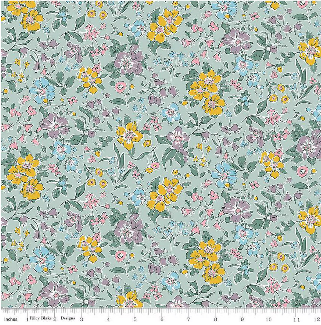 Heirloom Spring - Flowers, Springs Petals - 016673100A - Liberty Fabrics