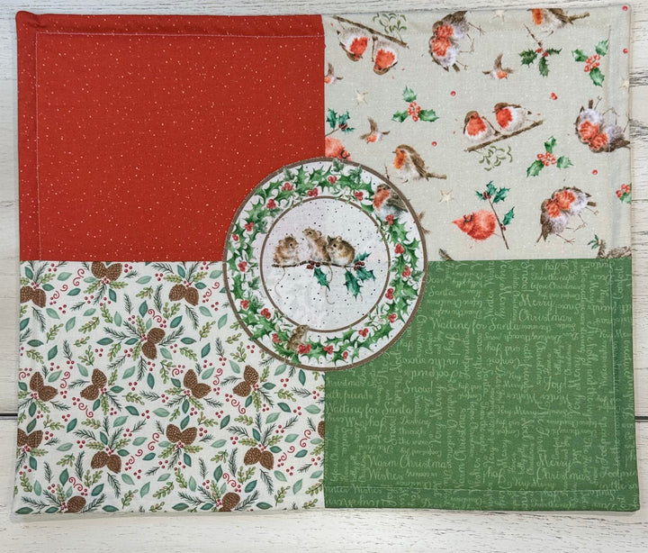 Kit 1225 - Four Square Placemats - Christmas